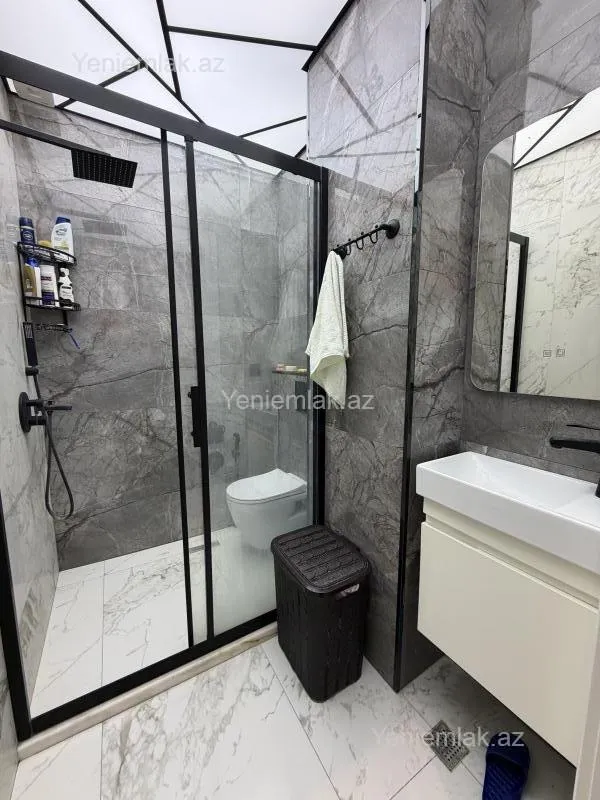 Satılır 4 otaqlı yeni tikili 131 m²