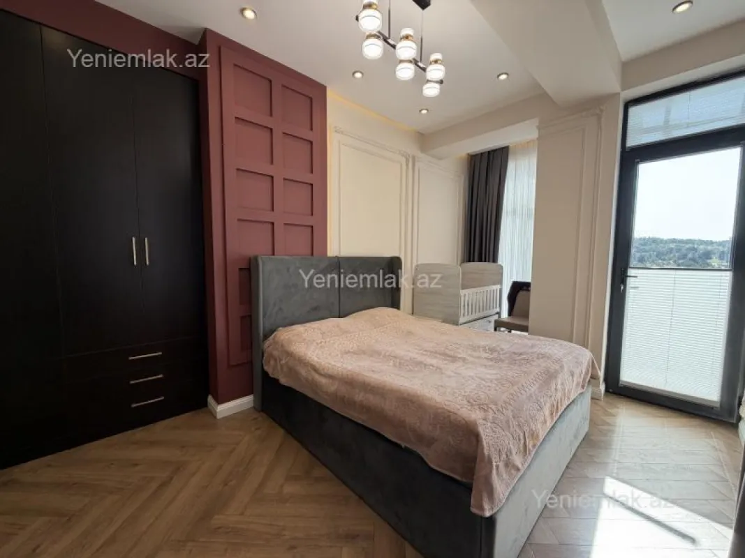Satılır 4 otaqlı yeni tikili 131 m²