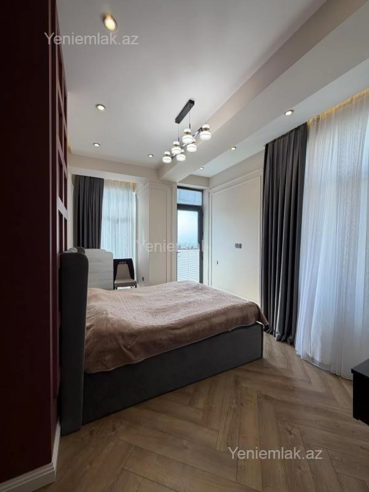 Satılır 4 otaqlı yeni tikili 131 m²