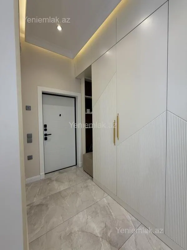 Satılır 4 otaqlı yeni tikili 131 m²