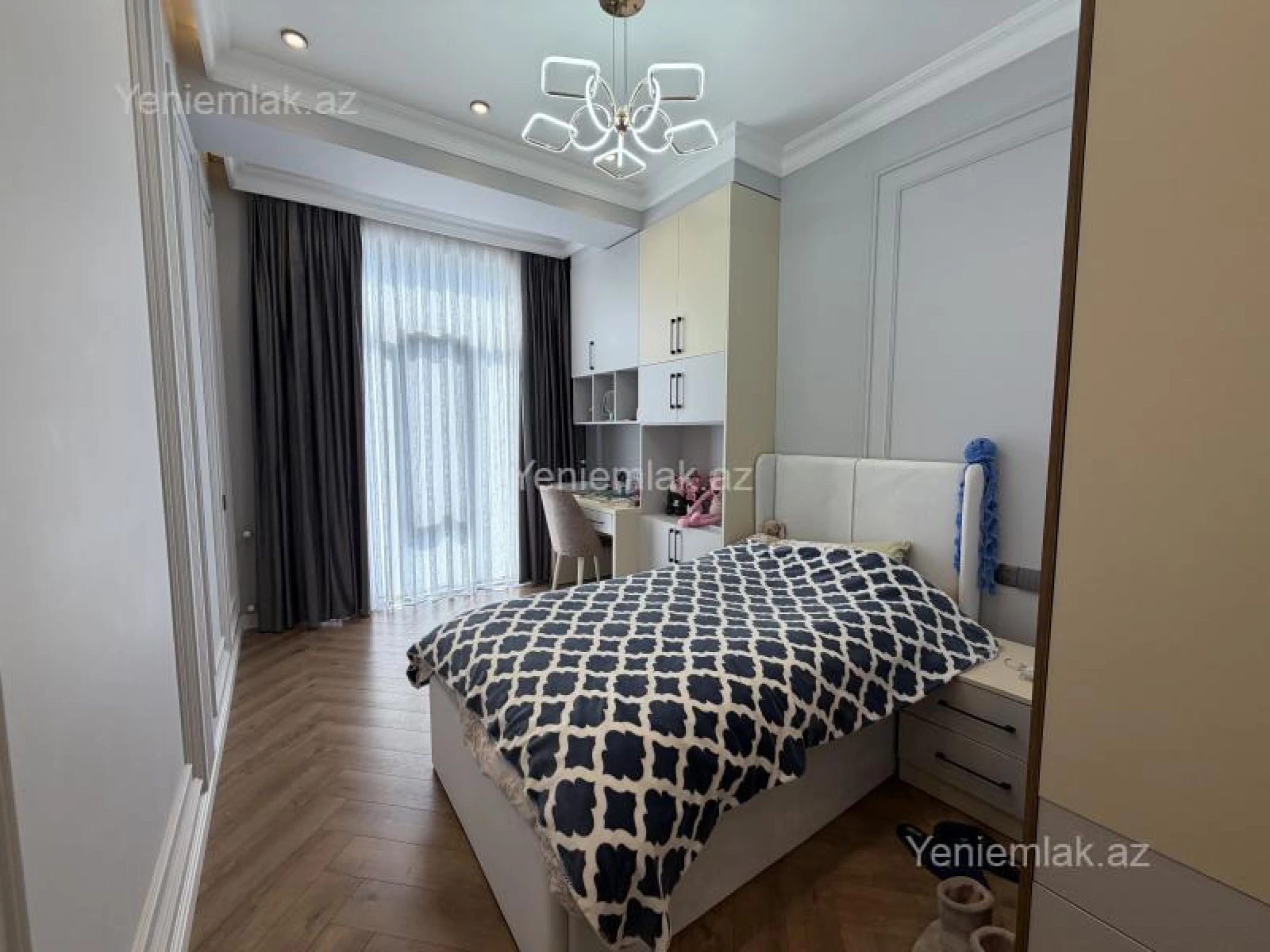 Satılır 4 otaqlı yeni tikili 131 m²