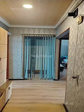 Satılır 3 otaqlı köhnə tikili 80 m²