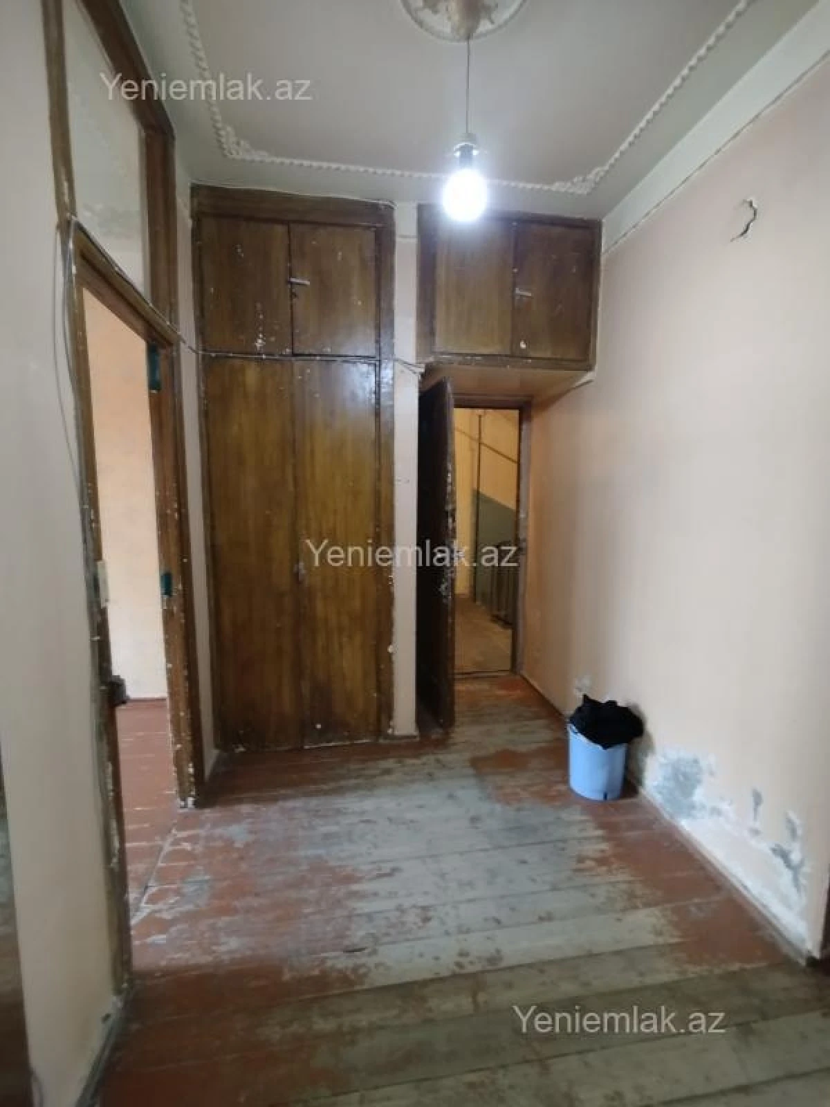 Satılır 3 otaqlı köhnə tikili 85 m²