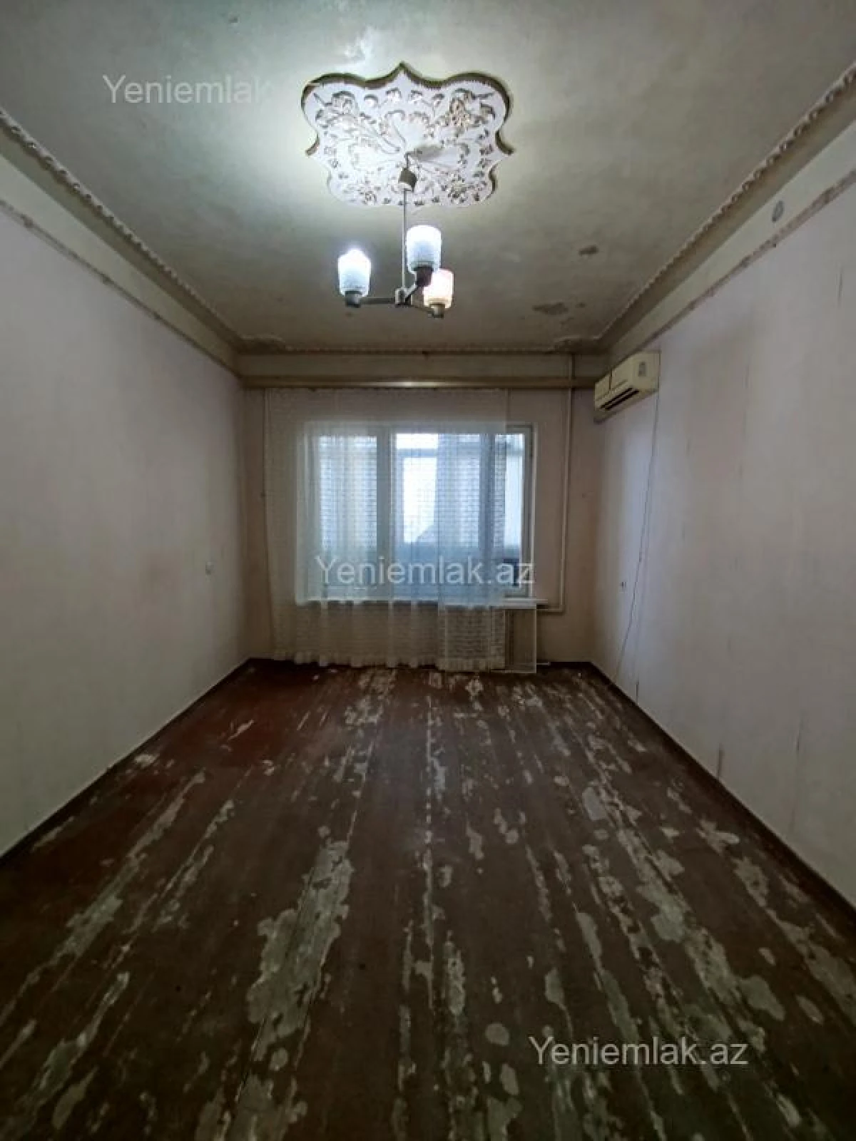 Satılır 3 otaqlı köhnə tikili 85 m²