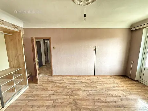 Satılır 1 otaqlı köhnə tikili 45 m²