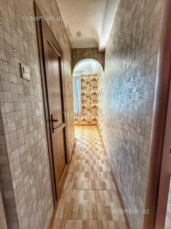 Satılır 1 otaqlı köhnə tikili 45 m²