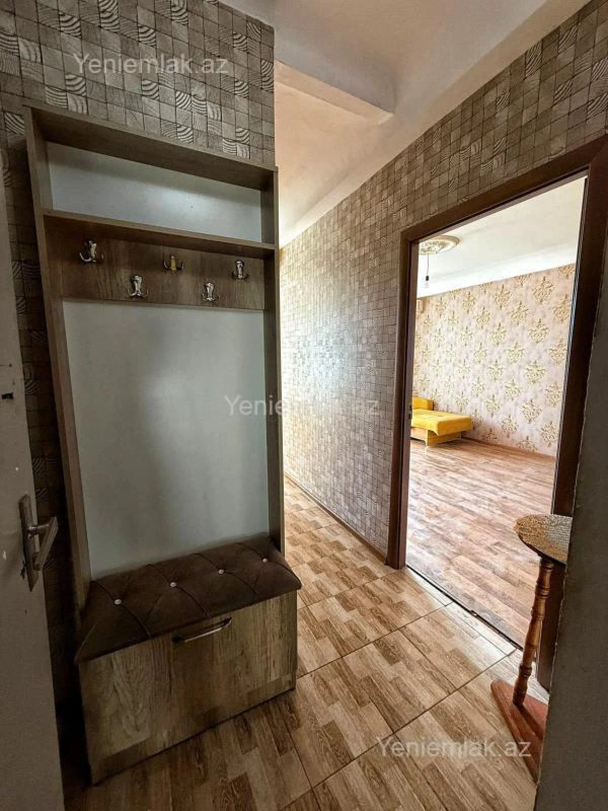Satılır 1 otaqlı köhnə tikili 45 m²
