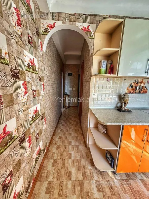 Satılır 1 otaqlı köhnə tikili 45 m²