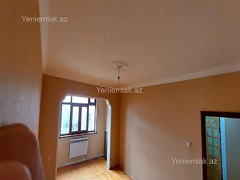 Satılır 2 otaqlı köhnə tikili 56 m²