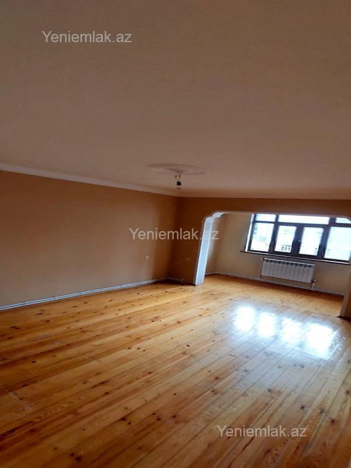 Satılır 2 otaqlı köhnə tikili 56 m²