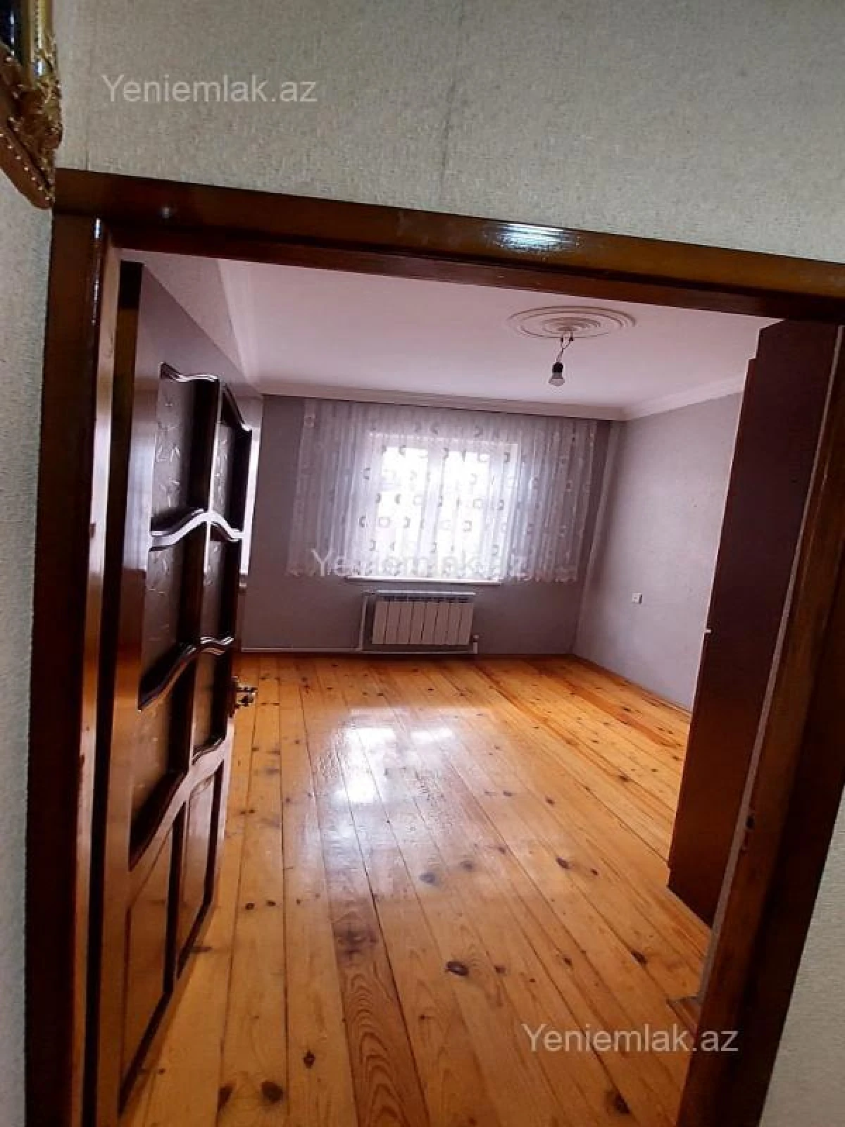 Satılır 2 otaqlı köhnə tikili 56 m²