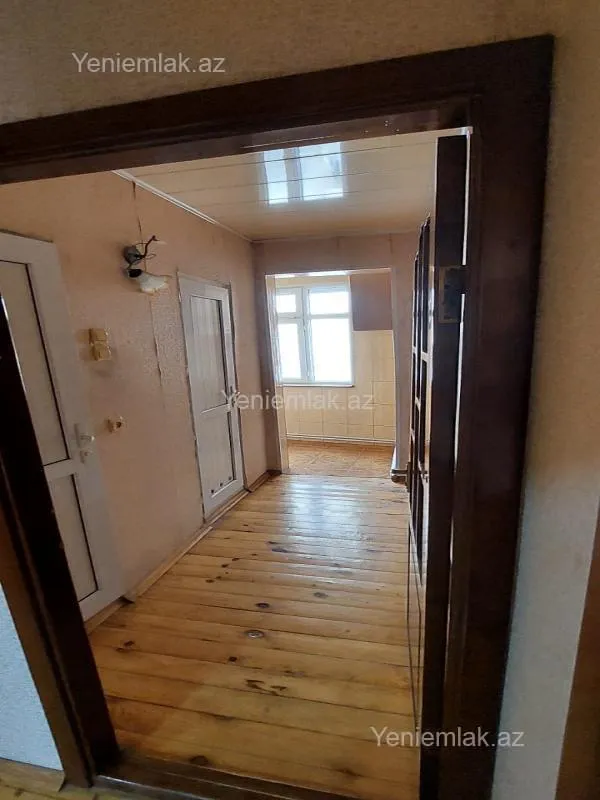 Satılır 2 otaqlı köhnə tikili 56 m²