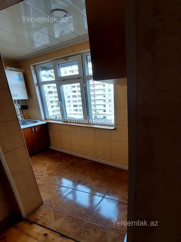 Satılır 2 otaqlı köhnə tikili 56 m²