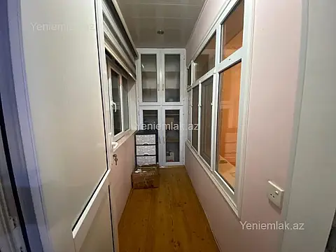 Satılır 4 otaqlı köhnə tikili 100 m²