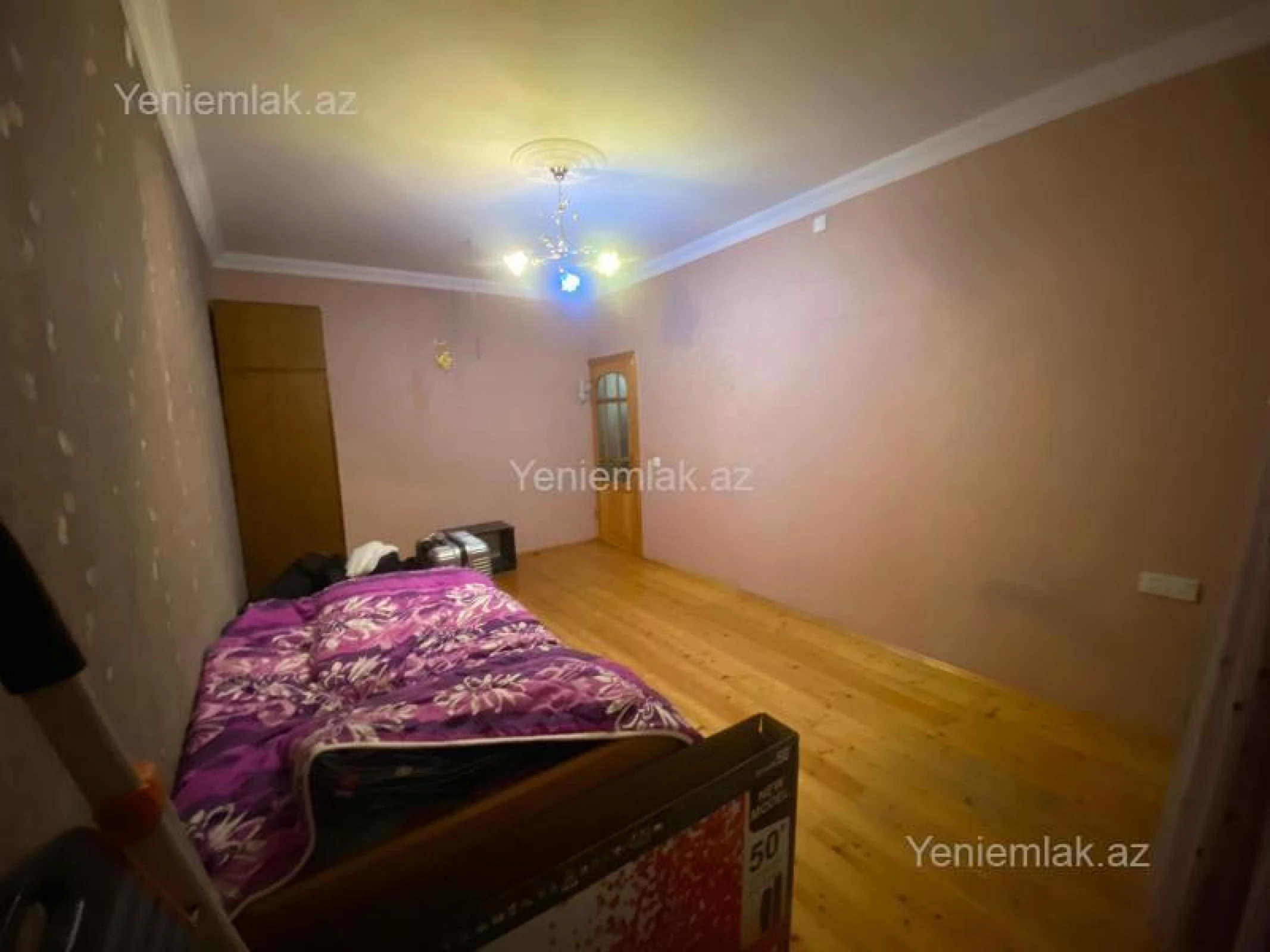 Satılır 4 otaqlı köhnə tikili 100 m²