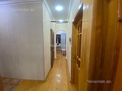 Satılır 4 otaqlı köhnə tikili 100 m²