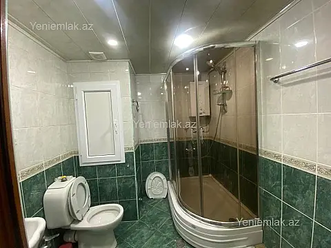 Satılır 4 otaqlı köhnə tikili 100 m²