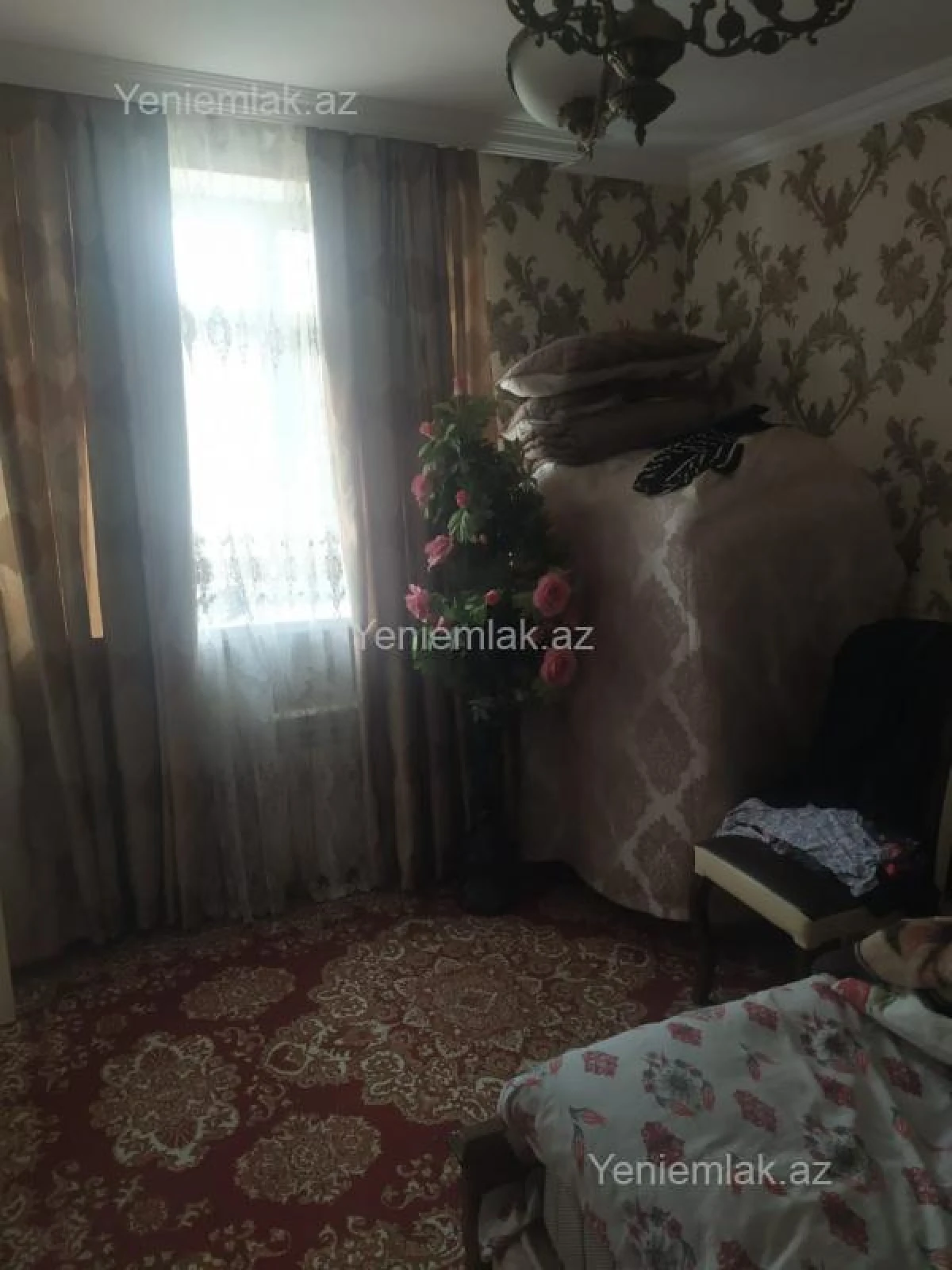 Satılır 6 otaqlı həyət evi 200 m²