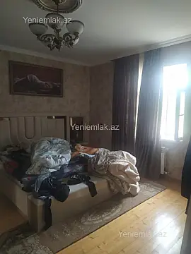 Satılır 6 otaqlı həyət evi 200 m²