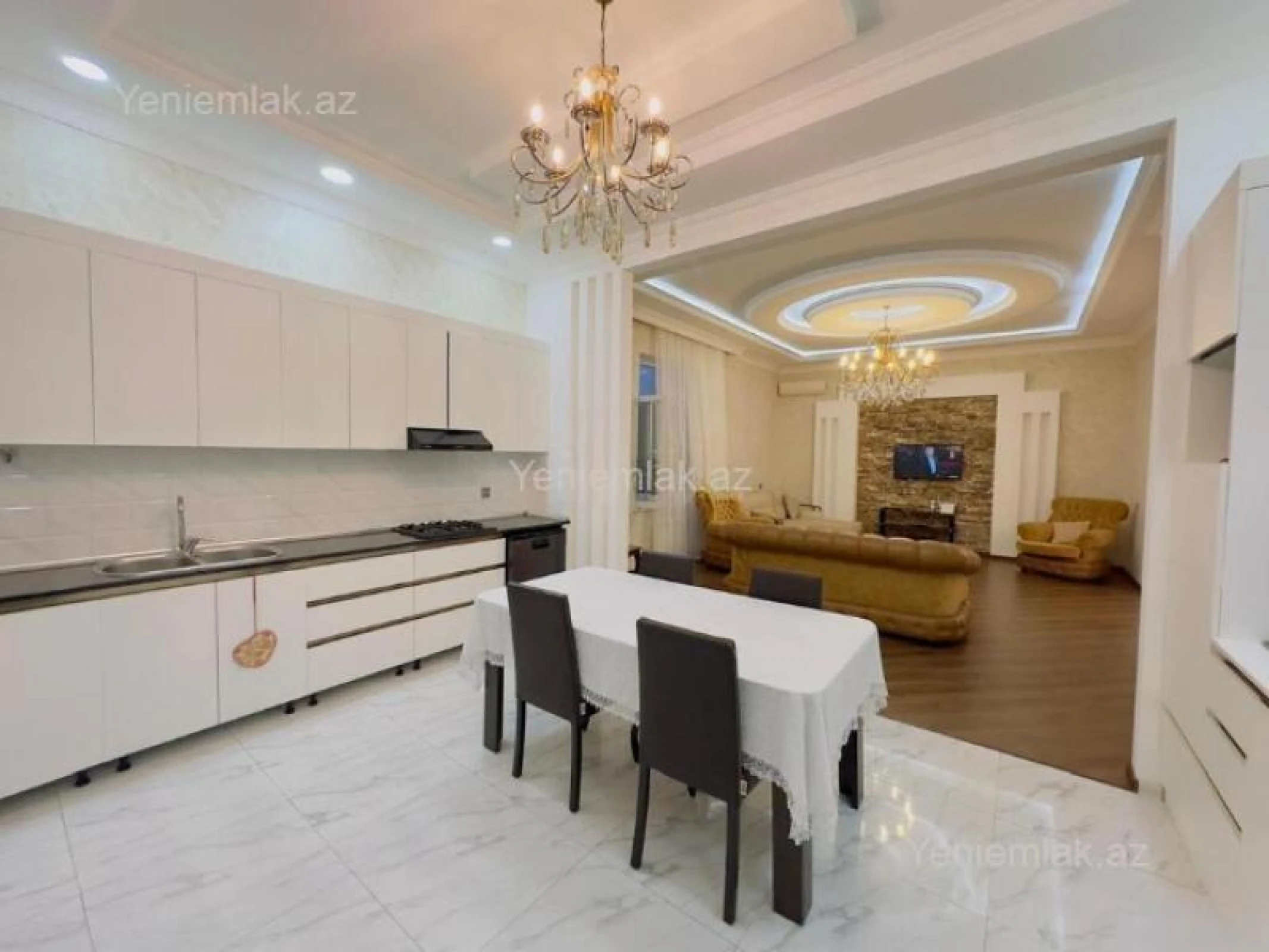 Satılır 5 otaqlı həyət evi 200 m²