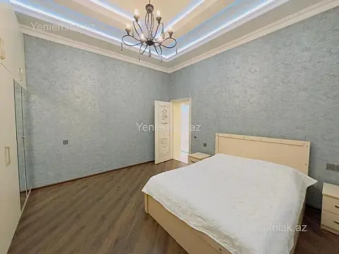 Satılır 5 otaqlı həyət evi 200 m²