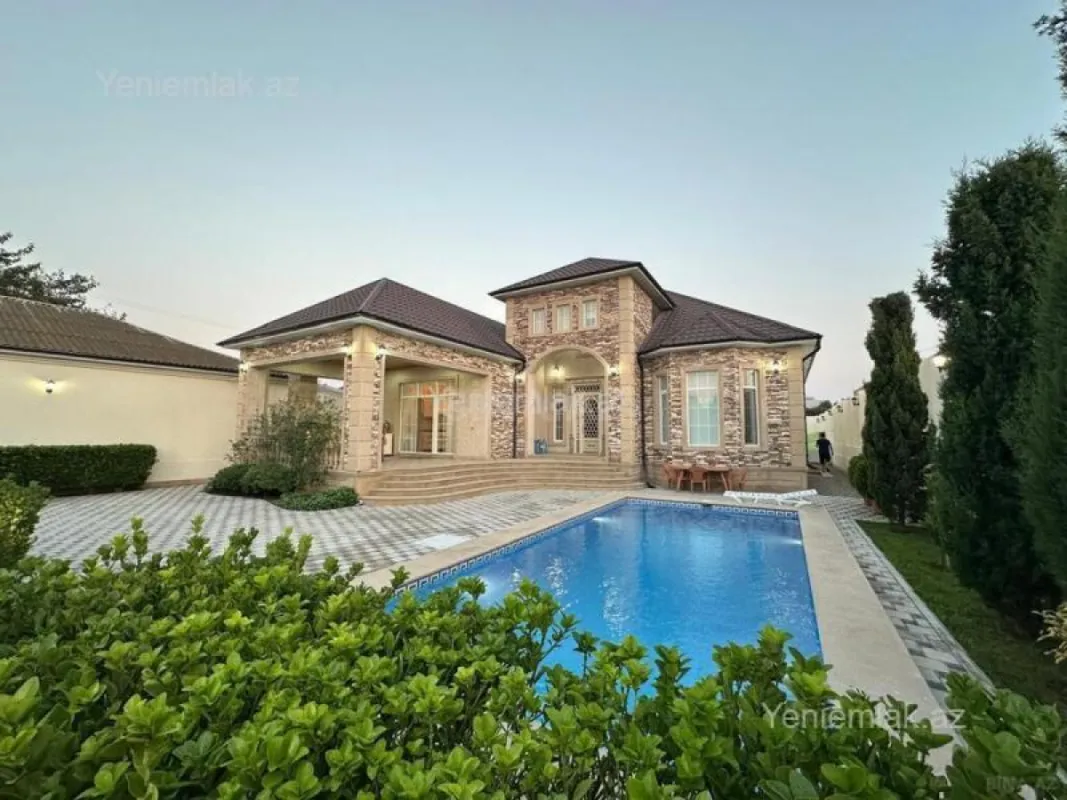 Satılır 5 otaqlı həyət evi 200 m²