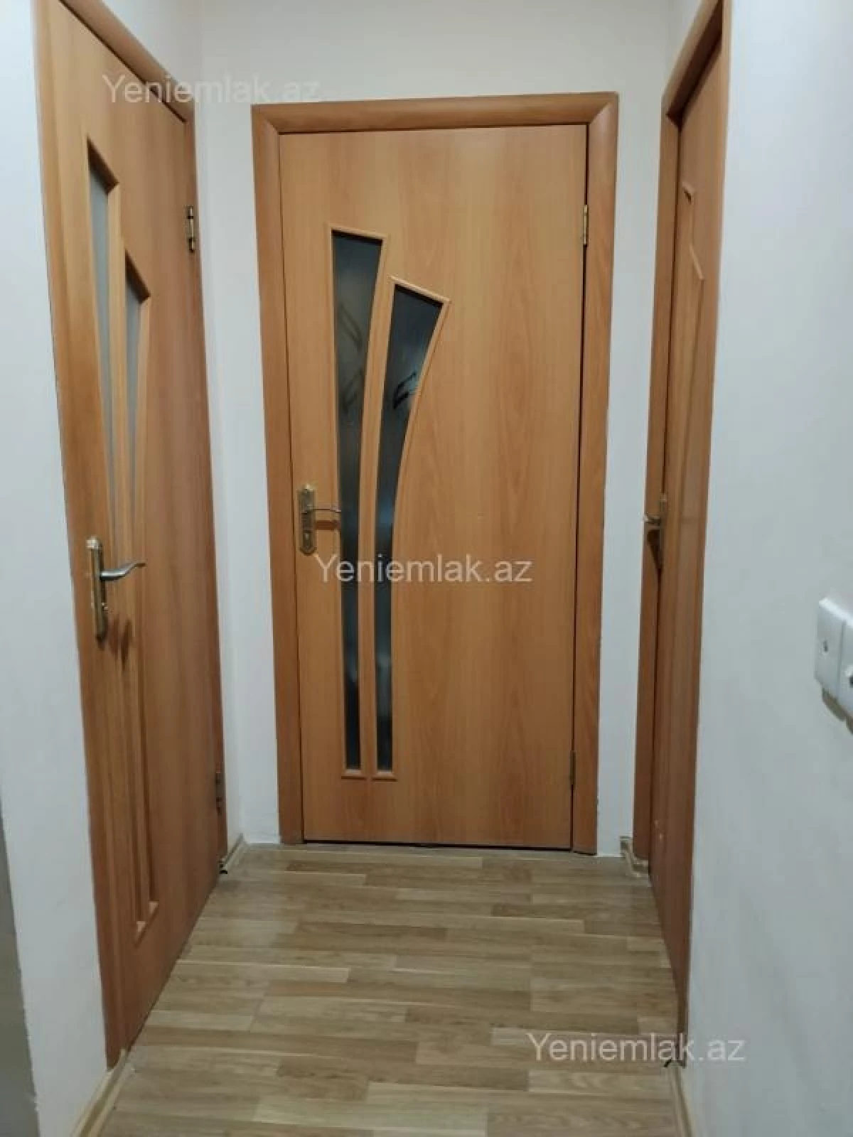 Satılır 3 otaqlı köhnə tikili 55 m²