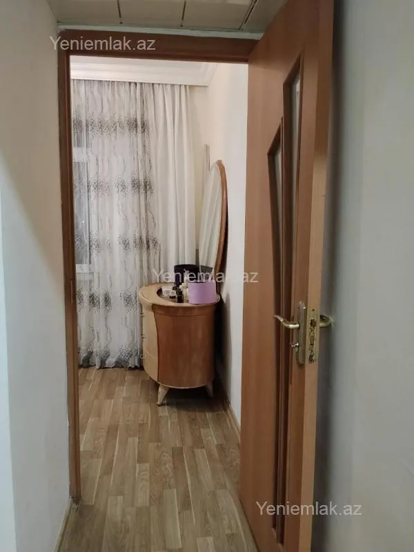 Satılır 3 otaqlı köhnə tikili 55 m²
