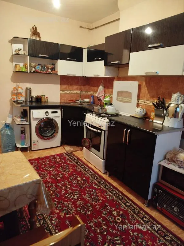Satılır 2 otaqlı köhnə tikili 60 m²