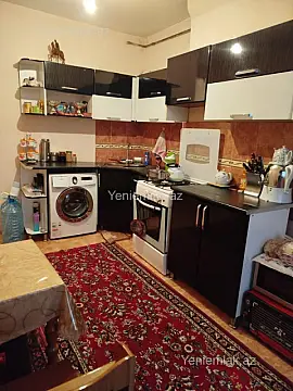 Satılır 2 otaqlı köhnə tikili 60 m²
