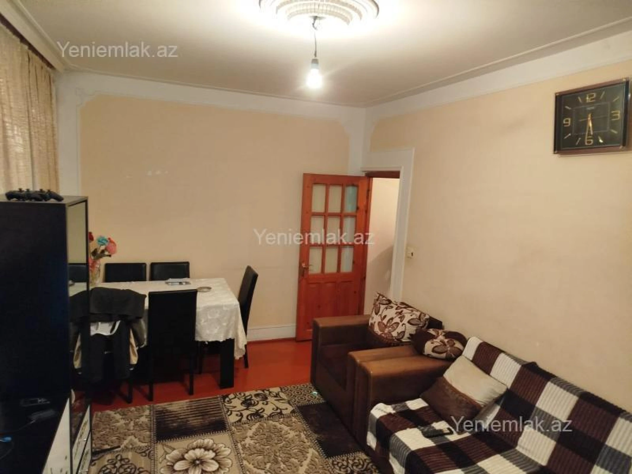 Satılır 2 otaqlı köhnə tikili 60 m²