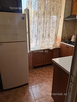 Satılır 3 otaqlı köhnə tikili 70 m²