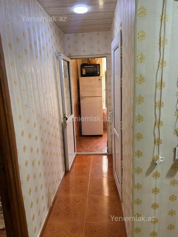 Satılır 3 otaqlı köhnə tikili 70 m²