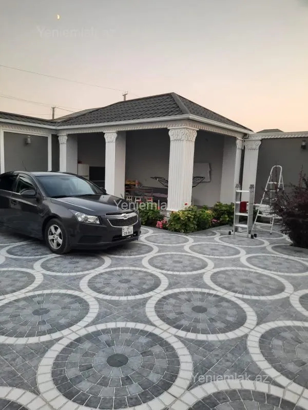 Satılır 6 otaqlı həyət evi 260 m²