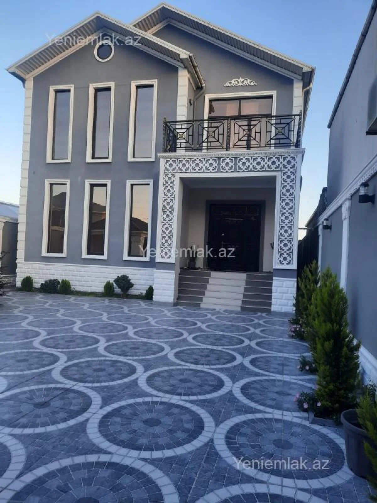 Satılır 6 otaqlı həyət evi 260 m²