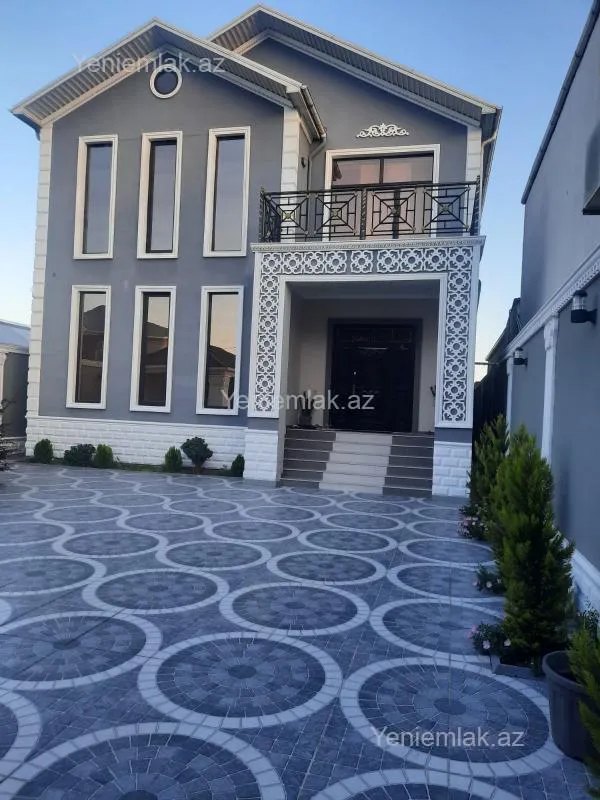 Satılır 6 otaqlı həyət evi 260 m²
