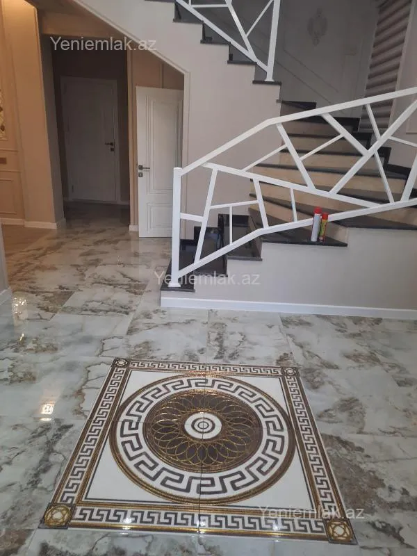 Satılır 6 otaqlı həyət evi 260 m²