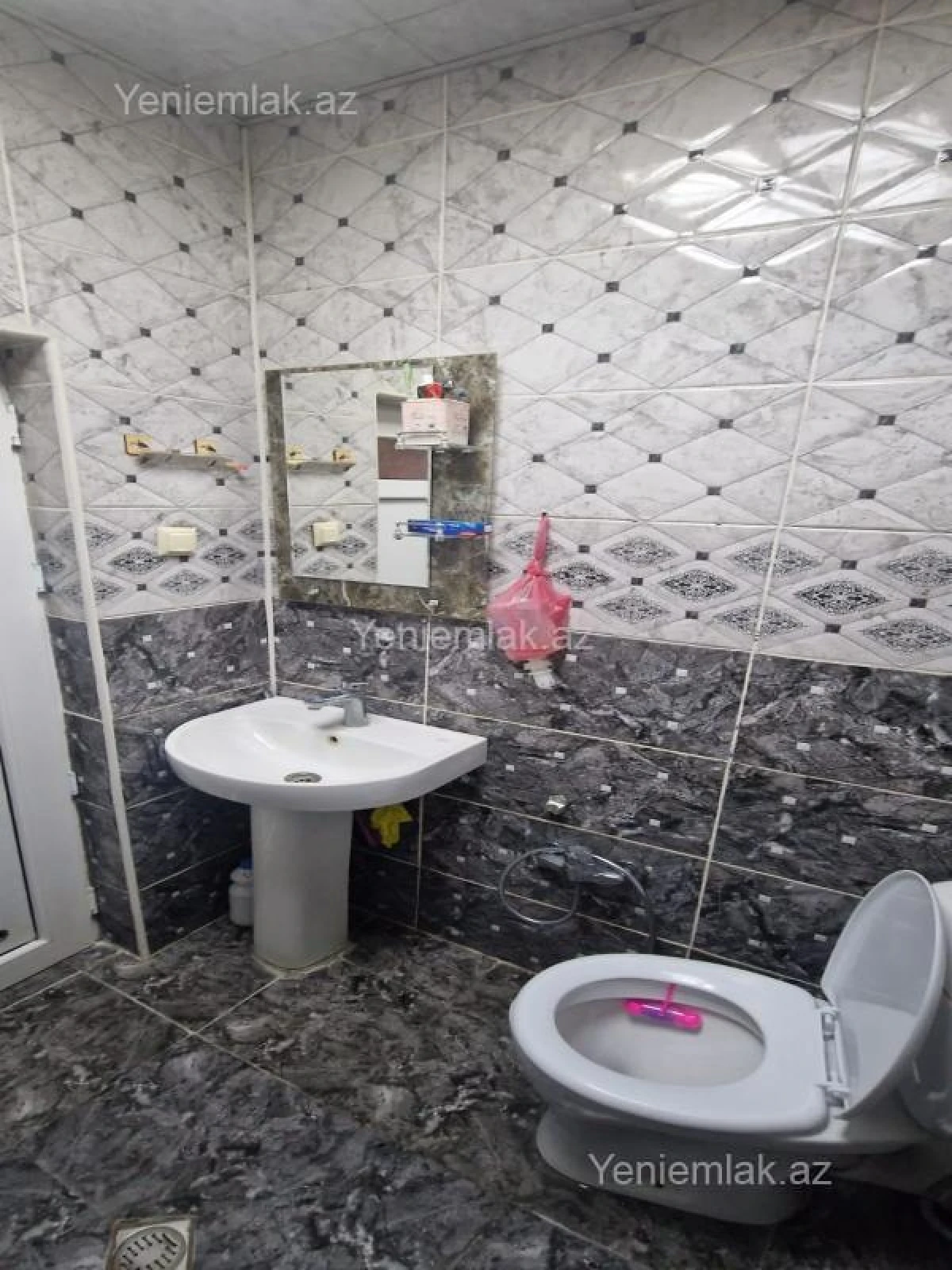 Satılır 3 otaqlı köhnə tikili 60 m²