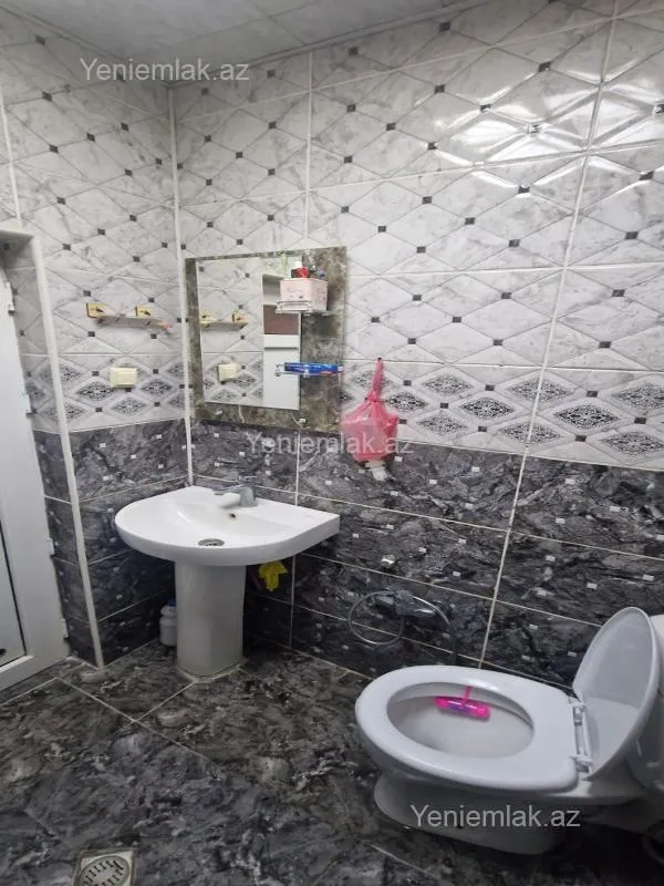 Satılır 3 otaqlı köhnə tikili 60 m²