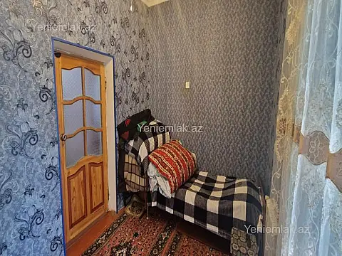 Satılır 3 otaqlı köhnə tikili 60 m²
