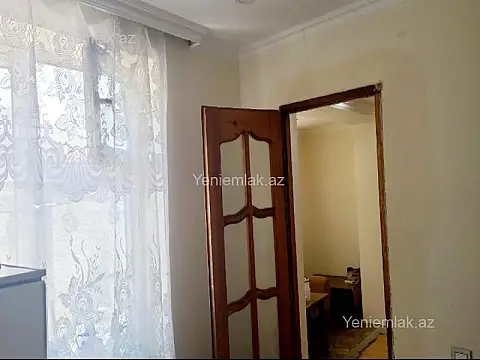 Satılır 2 otaqlı köhnə tikili 45 m²