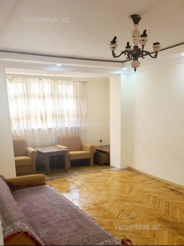 Satılır 2 otaqlı köhnə tikili 45 m²