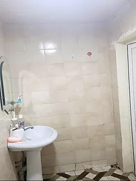 Satılır 2 otaqlı köhnə tikili 45 m²