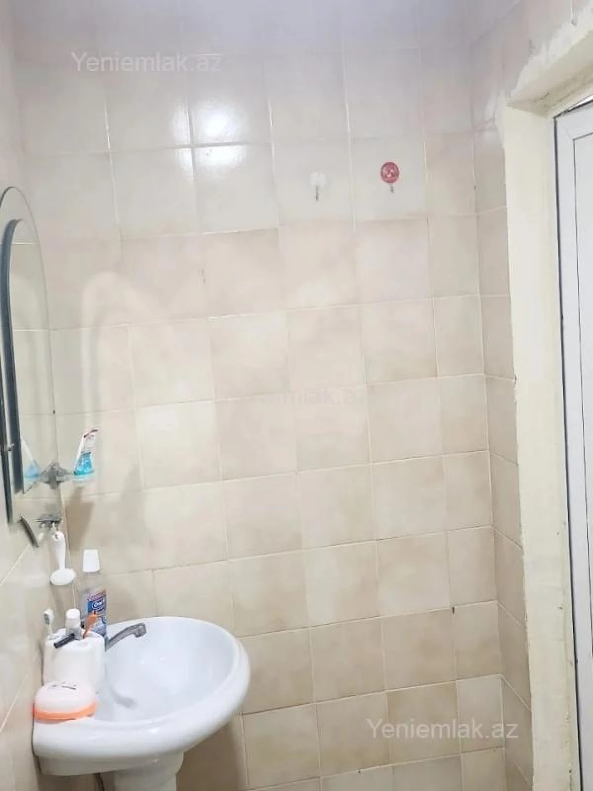 Satılır 2 otaqlı köhnə tikili 45 m²