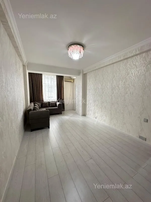 Satılır 2 otaqlı yeni tikili 75 m²
