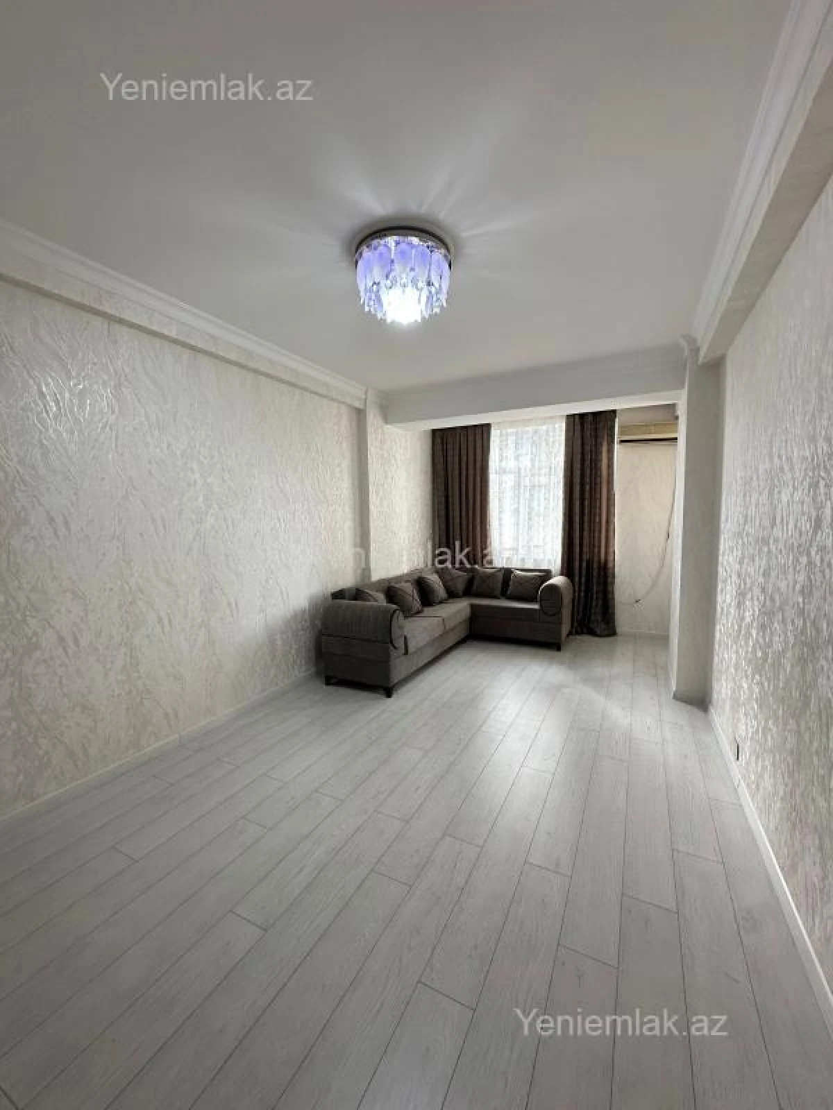 Satılır 2 otaqlı yeni tikili 75 m²