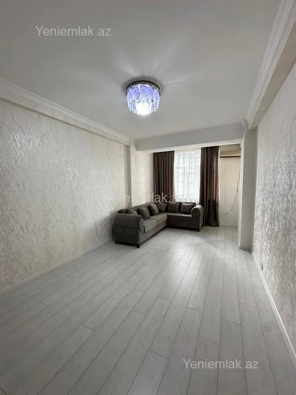 Satılır 2 otaqlı yeni tikili 75 m²