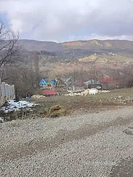 Satılır torpaq sahəsi — Quba