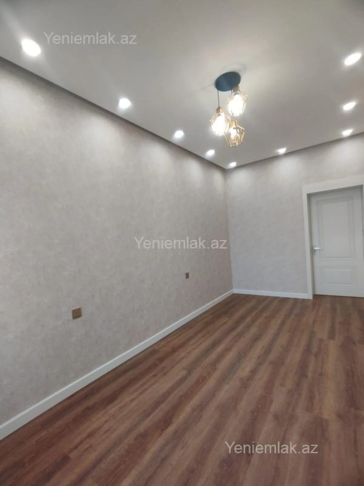 Satılır 3 otaqlı yeni tikili 132 m²