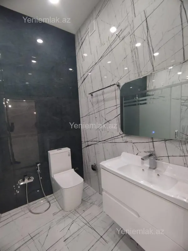 Satılır 3 otaqlı yeni tikili 132 m²